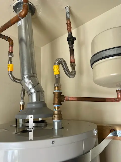 Water heater installation and plumbing repair in Holcomb Mills